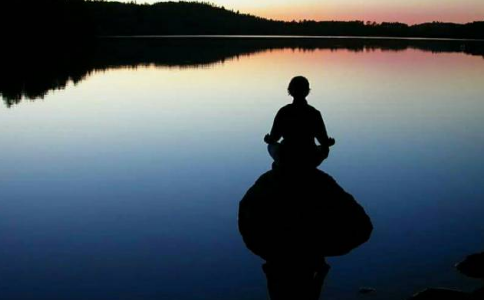 不斷淫修禪定者，即使千百劫後也仍是一堆熱砂