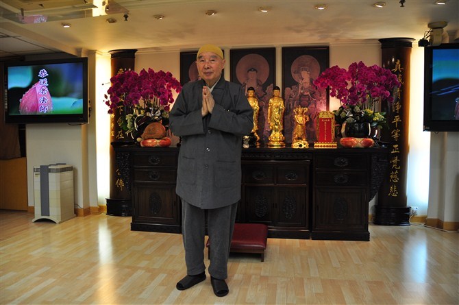 凈土法門法師：把經營肉食的利潤全部布施可以嗎？