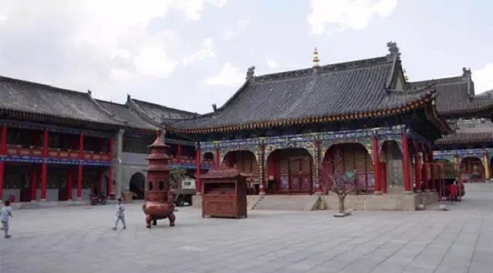 獨尊湛現：八正道是佛法之窗