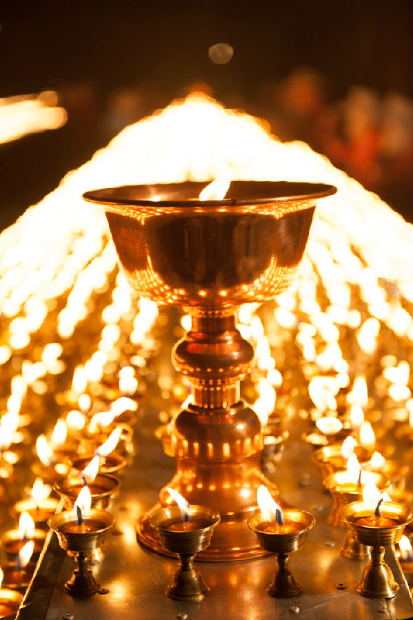 達真堪布：中陰身為什麼不能穿越印度金剛座與母胎？