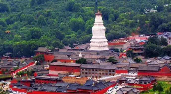 獨尊湛現：在修行的期間，千萬不要誤入歧途