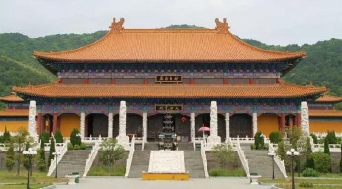 獨尊湛現：學佛修行必須要務實，不要自欺欺人