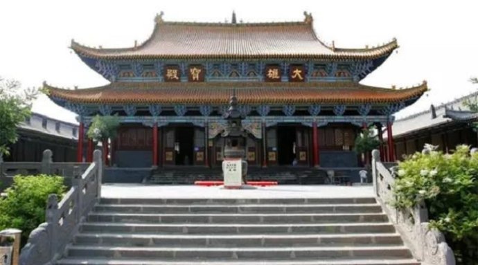 獨尊湛現：真正的智慧，靠真實的實力所表現的