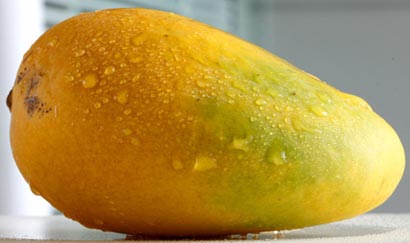 這個宇宙星空竟然用肉眼就可以看見，像這個水果