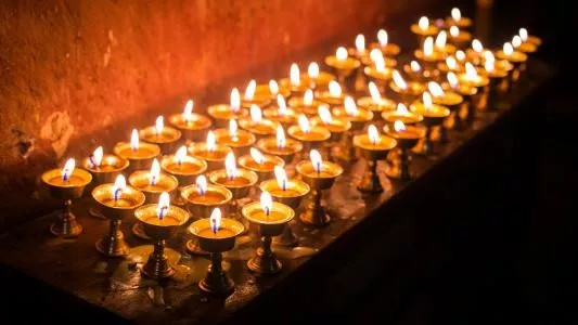 供燈千篇文八十六：點燈的加持