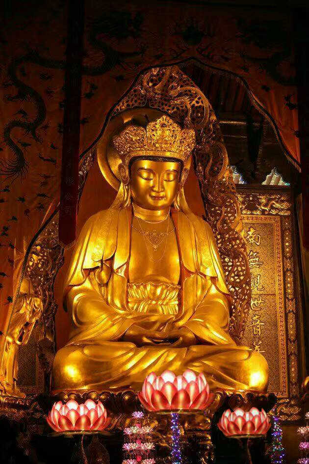 殊勝的普陀山普濟寺大圓通殿供奉的毗盧觀音正身像，見者頂禮朝拜增福無量