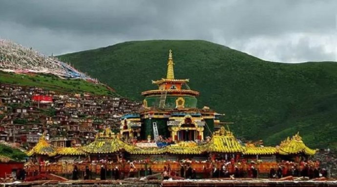 獨尊湛現：用一顆虔誠的心努力修行，對善知識的報答