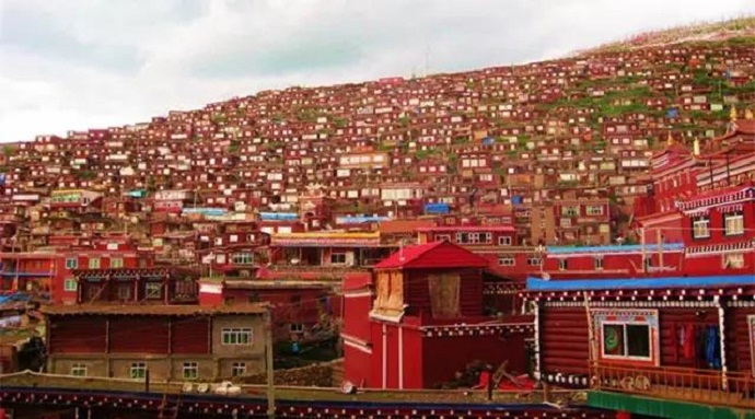 獨尊湛現：善知識對眾生的恩德是無法衡量的