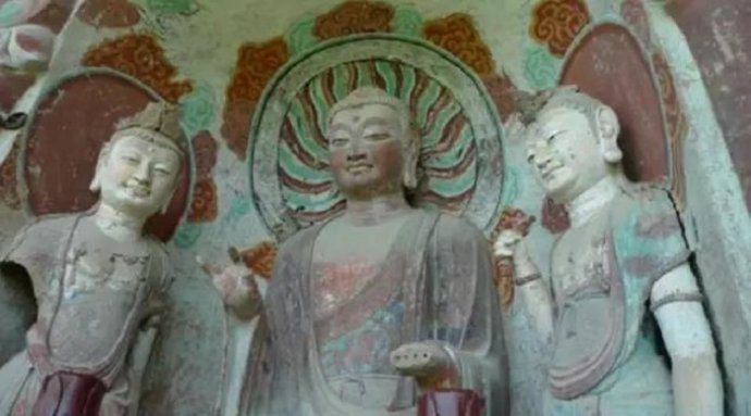 獨尊湛現：世間的萬物，本是同門同根生