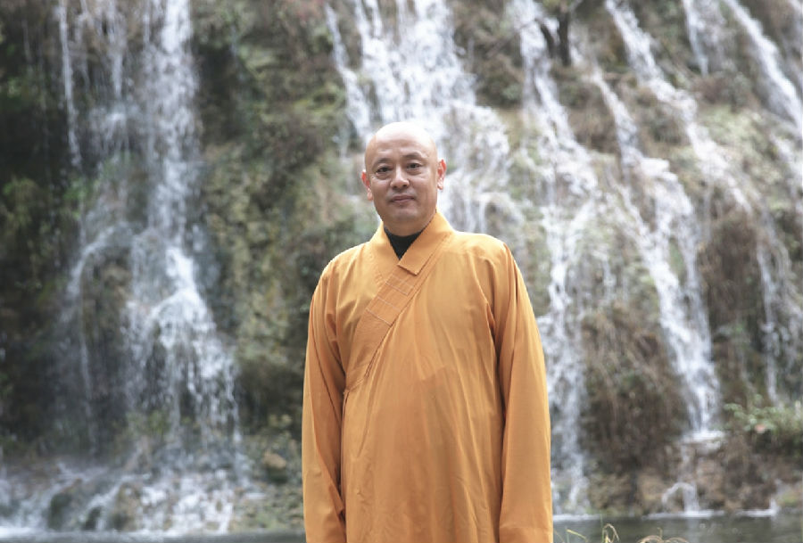 宏圓法師：不應以三十二相觀如來