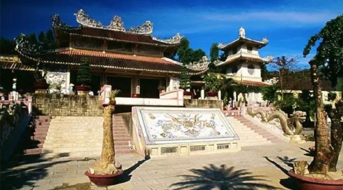 獨尊湛現：修行必須要具足正知正見