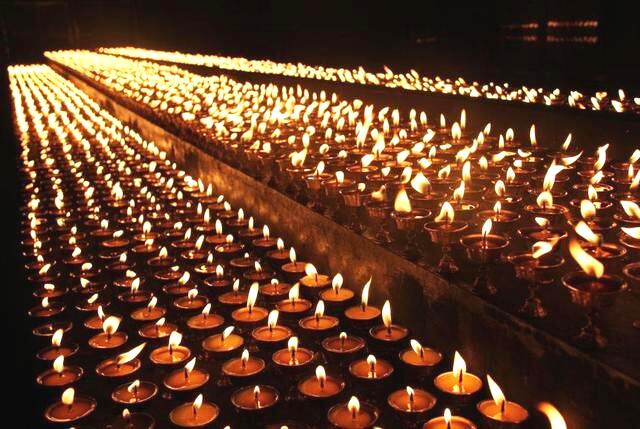 供燈千篇文七十二：供燈有幾種