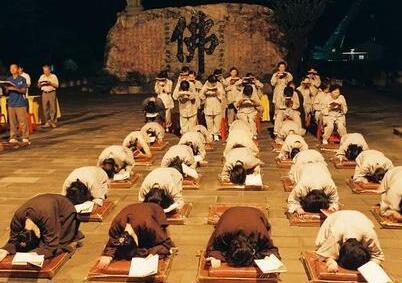 【拜懺】-佛教中的拜懺怎麼拜