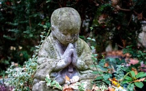 知足並感恩，要知道別人的好並懂得回報