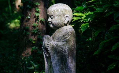 八關齋戒一個月要持幾天？