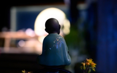 在家信眾要處理好家庭、事業、學佛之間的關係