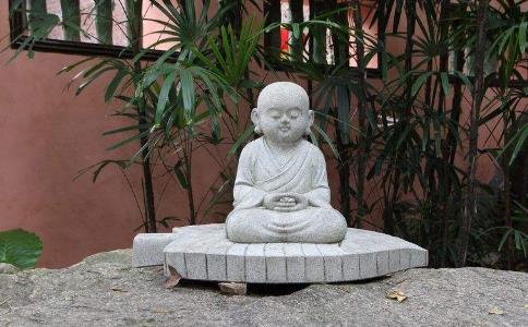 在家初習坐禪，每天應坐幾次？每次多久為宜？