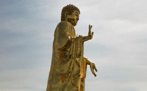 佛陀是人還是神？