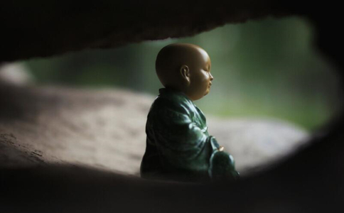 打坐的時候怎麼減少身體上的疼痛？