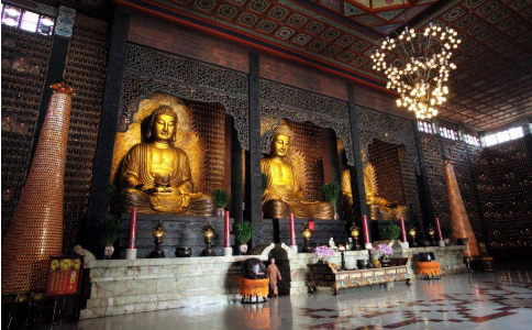 弘法利生道場的人才應當順於法去成就保護