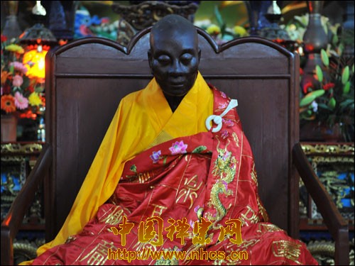 武則天和中宗皇帝，如何虔誠奉佛？