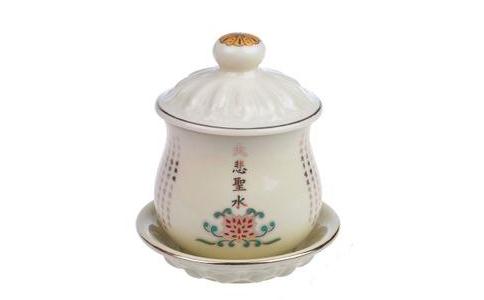 生病時可念大悲咒加持大悲水來輔助