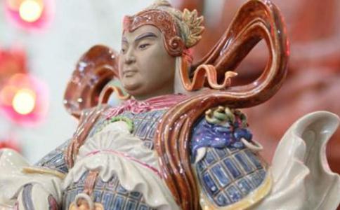 什麼叫護法？怎樣護法？