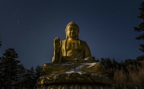 大通善本禪師，一生廣衍禪法，卻密修凈土