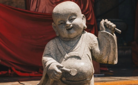 在家居士怎樣才能讓現在和將來的生活具足幸福安樂？