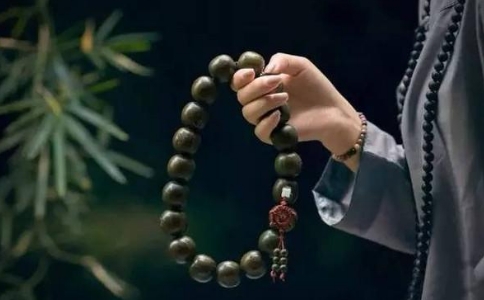 修行出現偏差的四種居士