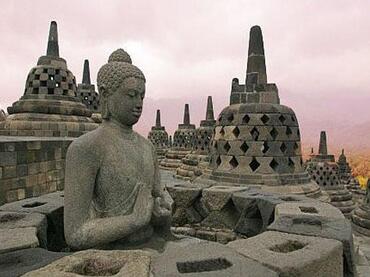 【浮屠】浮屠是什麼意思？七級浮屠是什麼意思？