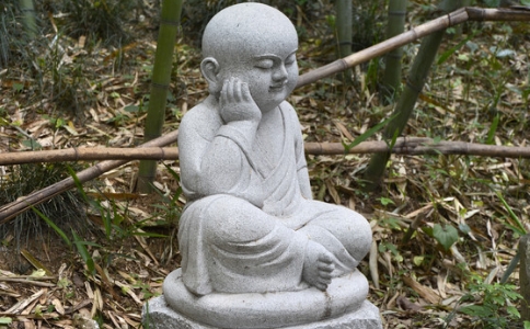 不要小看了自己，但也不要過分、盲目的自信