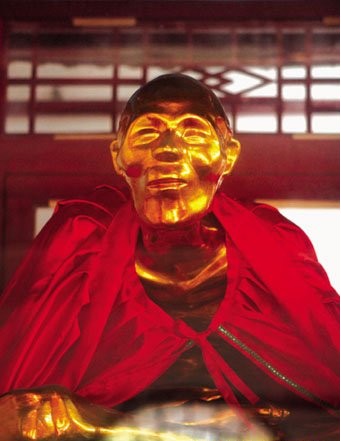 普文法師成就肉身舍利