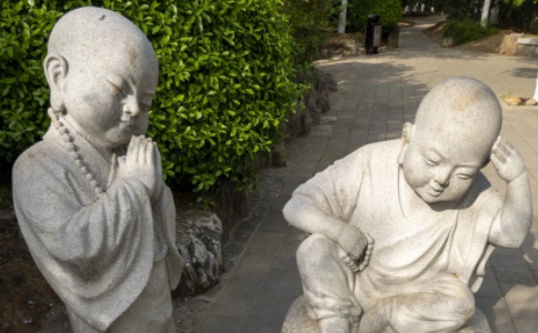 學佛要親近正直誠信的善知識