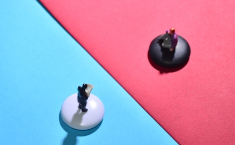 立場不同理解不同，換位思考，將心比心