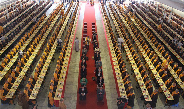 千僧齋會，功德廣大，應驗非常