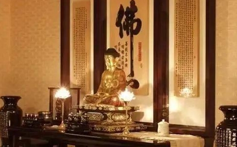 在家不能供奉立像因為會去行化不會在家這說法對嗎？